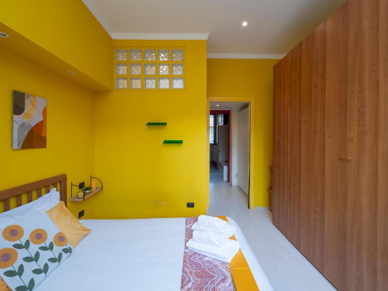 Xenia Apartments - Colorful Apartment In Fiera Area Milán Exterior foto